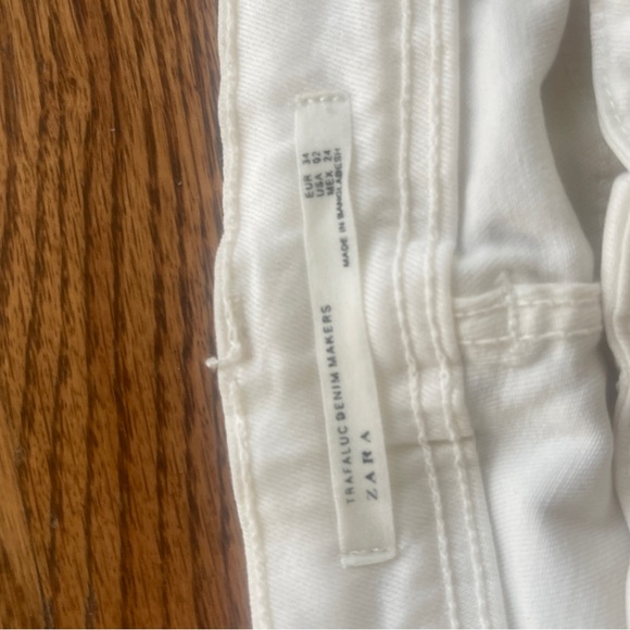 Zara - Picture 2 of 2